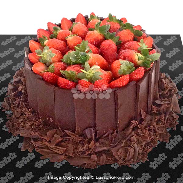 Strawberry Rich Chocolate Gateau 750g 1 65 Lbs Lassana Com