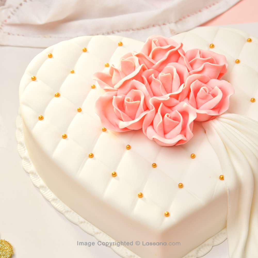 Send Flowers to Butterscotch Cake with ① FloraZone | Same Day & Midnight  Flower Delivery in Butterscotch Cake | Online Florist - Flora Zone
