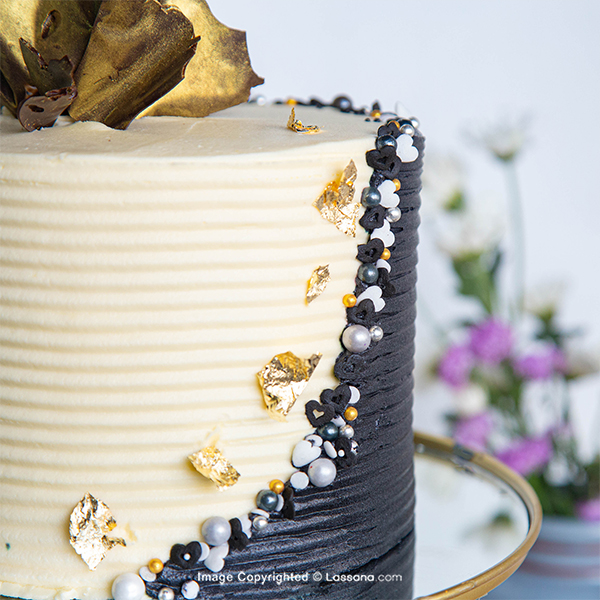 NIGHT & DAY CHOCOLATE BUTTER CAKE WITH EDIBLE GOLD 1.3KG (2.8 LBS) - Lassana Cakes - in Sri Lanka