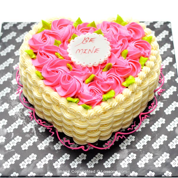 Heart Shaped Cake With Pink Icing Roses 1kg Lassana Com