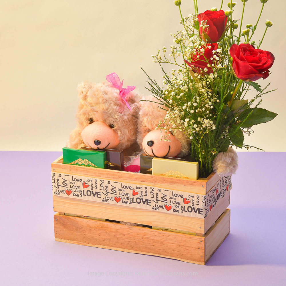 Globle Creations Teddy and 3 Rose Flowers in Beautiful Heart Shape Box with  Soft Toy - Best Gift to Express Love On Valentine's Day, Rose Day Or Decor