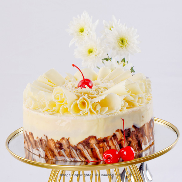ROSE BLANC CAKE 1.3KG (2.8LBS) DELIVERED FREE IN OVER 100 CITIES! - Lassana Cakes - in Sri Lanka